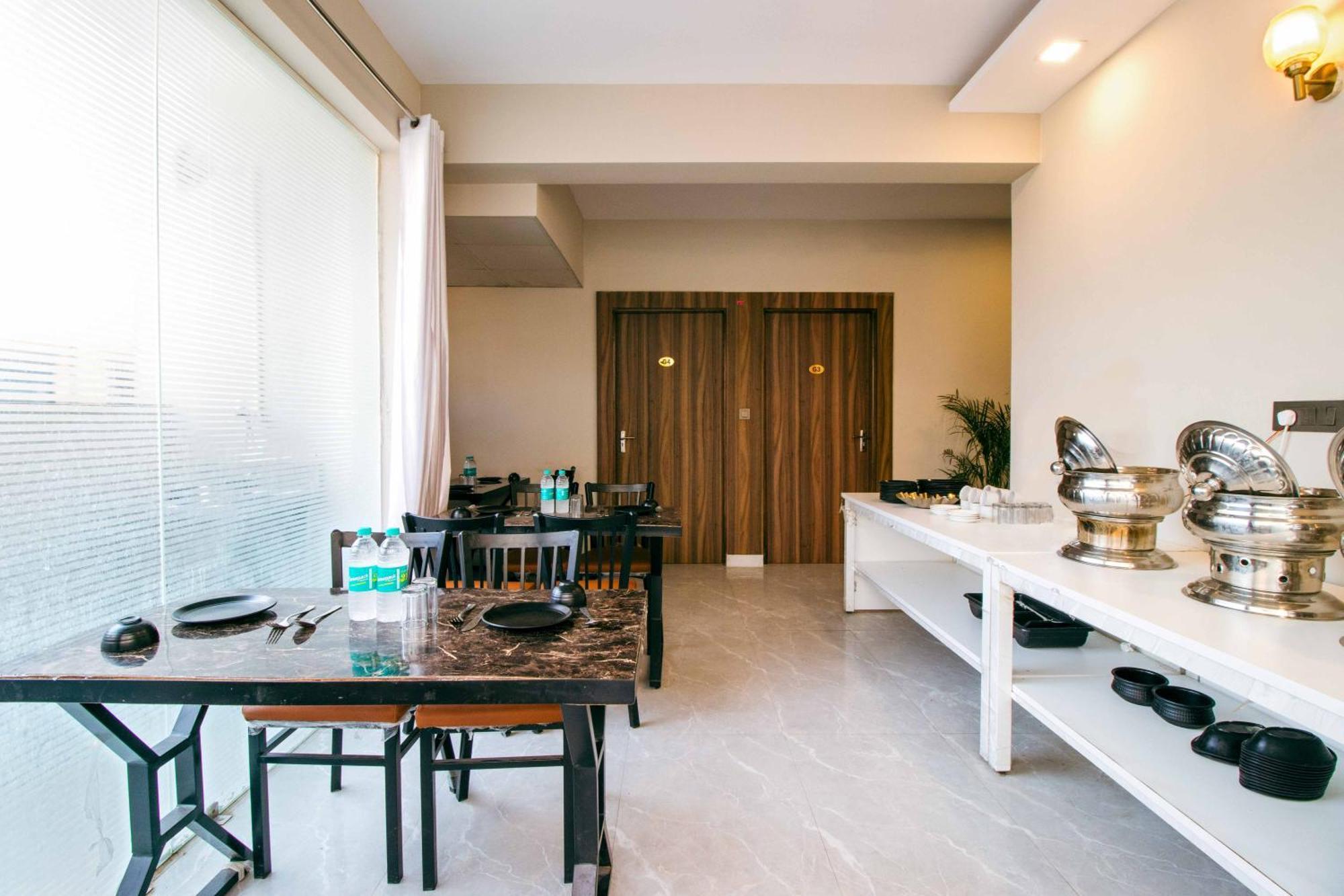 Hotel Treebo Elite Corporate, Sector 62 Noida Exteriér fotografie