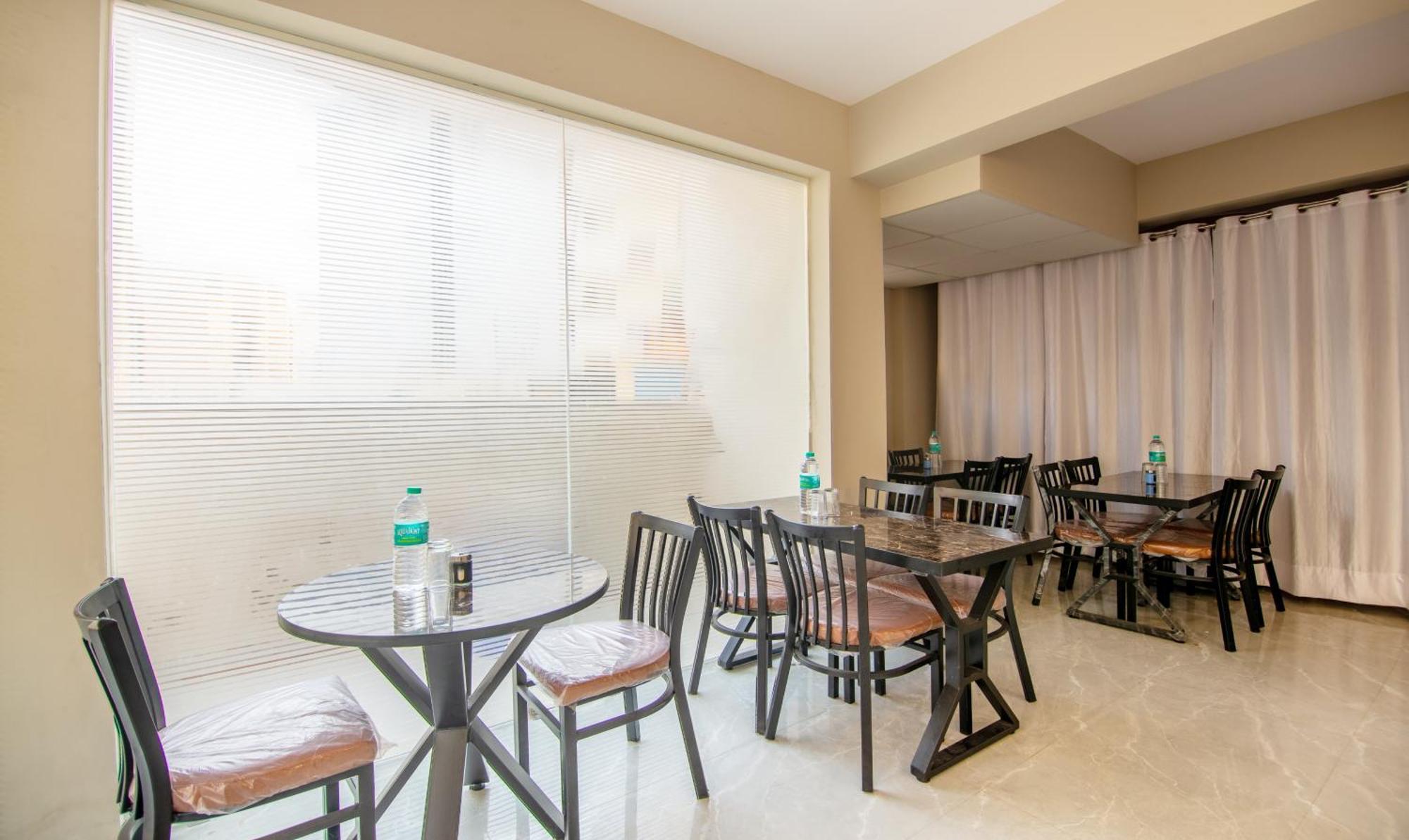 Hotel Treebo Elite Corporate, Sector 62 Noida Exteriér fotografie